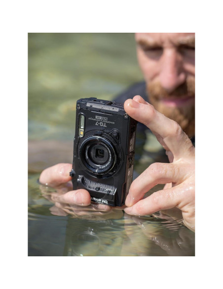 Cámara Submarina OM SYSTEM Tough TG-7 Negra 12MP 4K Impermeable