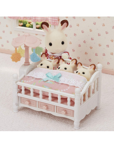 Cuna Calico Critters con Móvil - Muebles para Casa de Muñecas