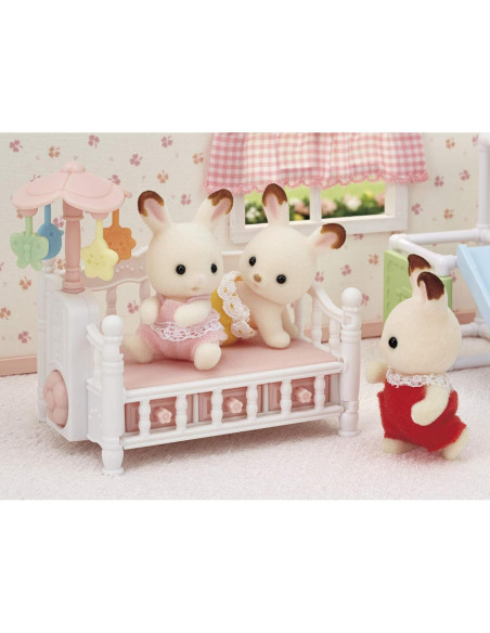 Cuna Calico Critters con Móvil - Muebles para Casa de Muñecas