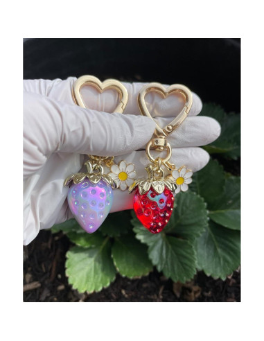 Llavero de Fresa Iridiscente Agromusk 7.62 cm para Mujeres