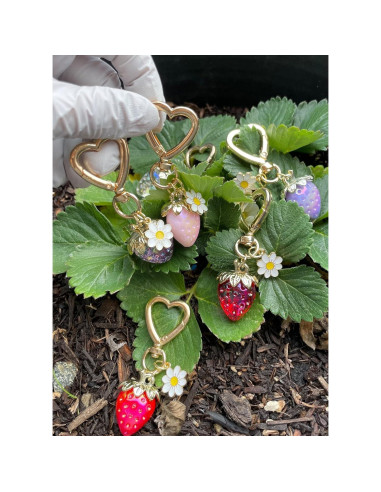 Llavero de Fresa Iridiscente Agromusk 7.62 cm para Mujeres