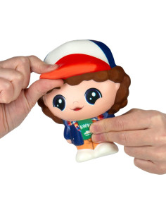 Figurita Squishy Stranger Things Dustin 13.4x12.2x16.2cm 2