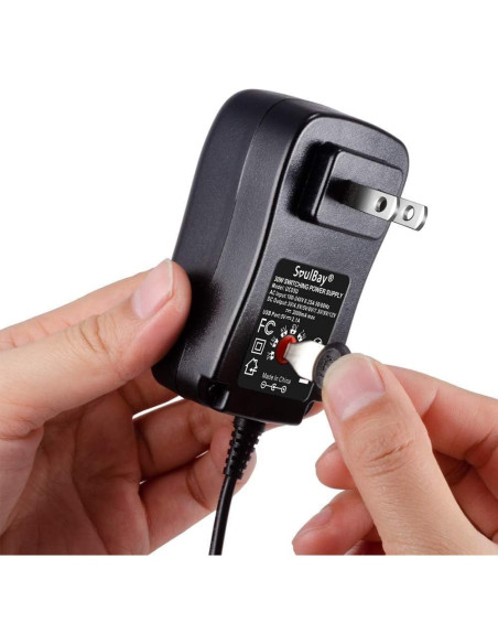 Adaptador de Corriente Universal SoulBay 30W 3V-12V 2A