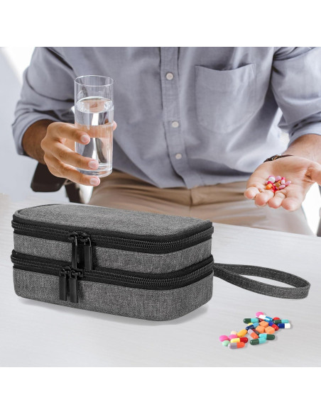 Bolsa de Viaje Trunab con Organizador de Pastillas Semanal 20x10x8cm Bolsa de Viaje Trunab con Organizador de Pastillas Semanal 20x10x8cm