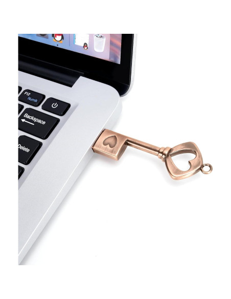 Unidad Flash USB 2.0 32GB BorlterClamp Corazón Metal