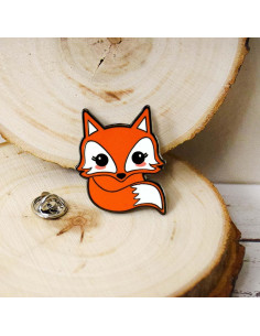 Pin de esmalte de zorro LifeBeats - Accesorio divertido y duradero 2
