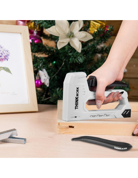 Grapadora de Uso Ligero THINKWORK Gris con 1600 Grapas JT21
