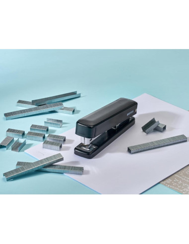 Grapadora Bostitch Titan Metal Negra 50 Hojas Sin Atascos