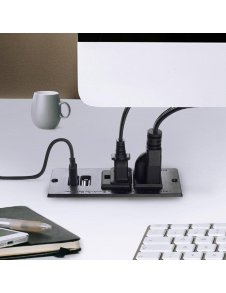 Toma de Corriente Empotrada Maggie con 2 Salidas y 2 USB