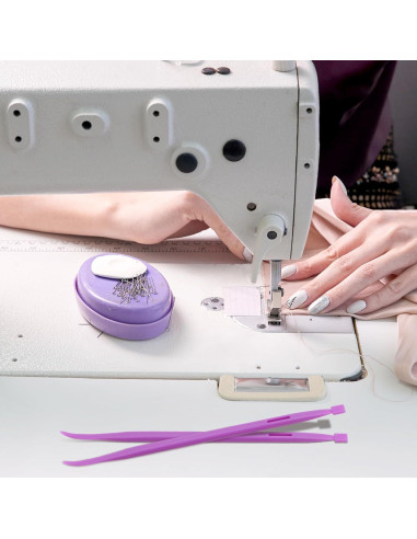 2 Agujas de Coser de Plástico Moradas con Bolsa de Almacenamiento