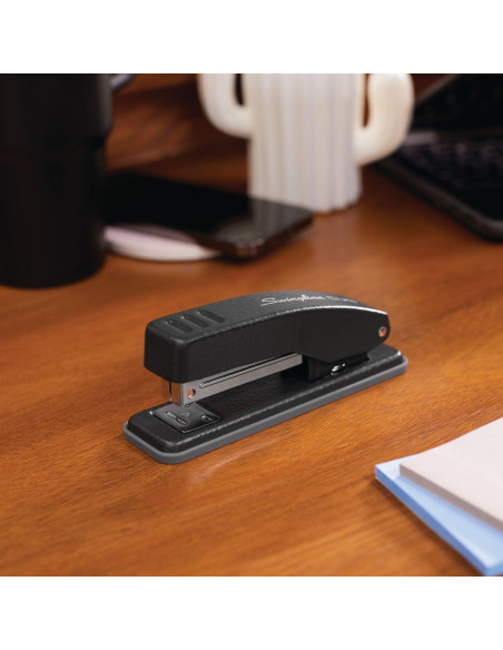 Grapadora Compacta Swingline Cub Metal Negro 20 Hojas