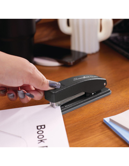 Grapadora Compacta Swingline Cub Metal Negro 20 Hojas