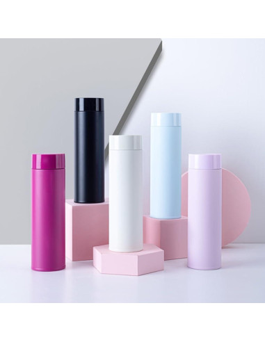 Botella de Agua 500 ml Acero Inoxidable nvseonsi Negra Aislada