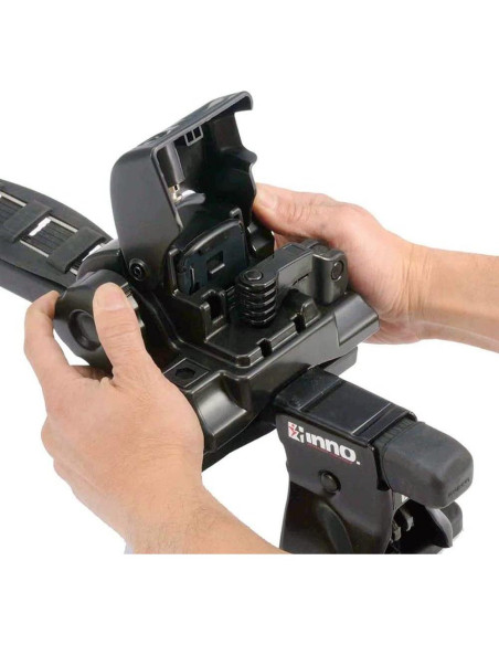 Transportador de Techo INNO INA446 para Kayaks y Tablas