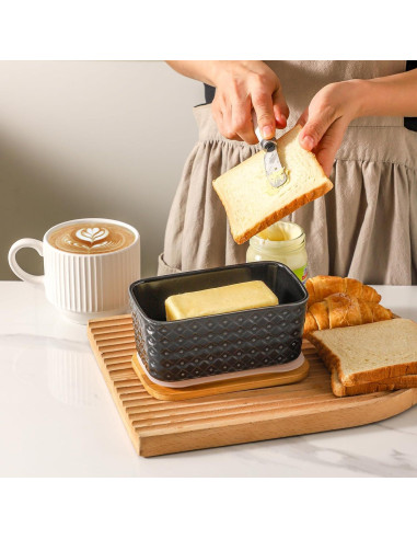 Plato de Mantequilla Cerámica Hasense con Tapa 16.3x7.1cm