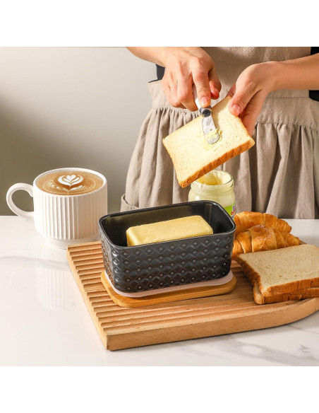 Plato de Mantequilla Cerámica Hasense con Tapa 16.3x7.1cm