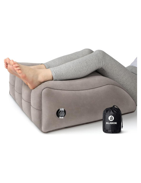Cojín en cuña inflable BLABOK para elevar piernas 63x50 cm