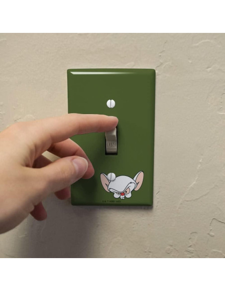Cubierta de Interruptor de Luz Pinky y el Cerebro - Graphics & More