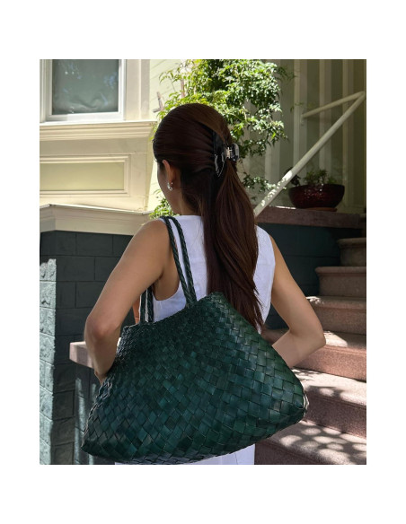 Clip de Pelo Grande Hana Mia - Acetato Sostenible 10.16 cm Negro Clip de Pelo Grande Hana Mia - Acetato Sostenible 10.16 cm Negro