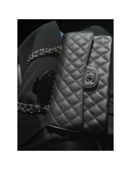 Clip de Pelo Grande Hana Mia - Acetato Sostenible 10.16 cm Negro Clip de Pelo Grande Hana Mia - Acetato Sostenible 10.16 cm Negro