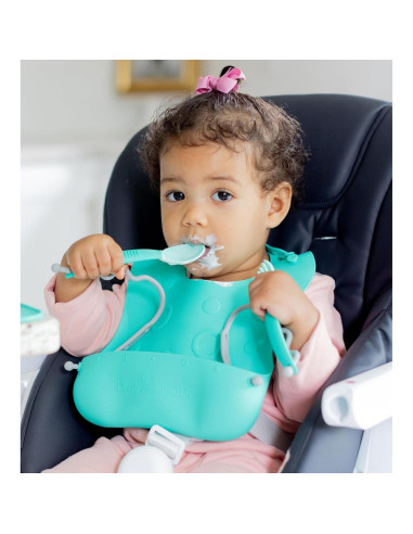 Babero de Silicona Ajustable Busy Baby Bungee con Utensilios