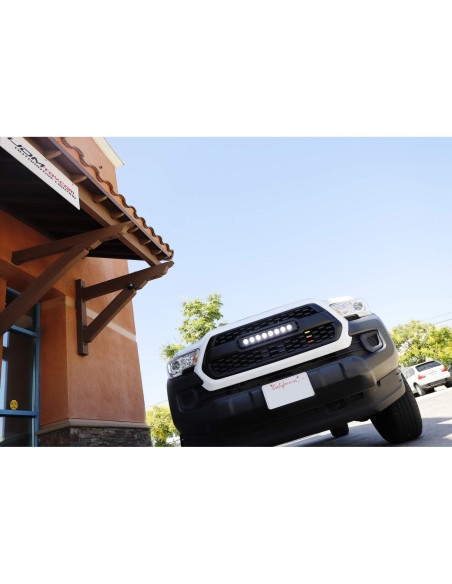 Insignia de Parrilla Retro iJDMTOY 3 Colores para Toyota Tacoma 2016-23