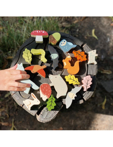 Tender Leaf Toys Bosque Apilable Juguete de Madera 19 Piezas