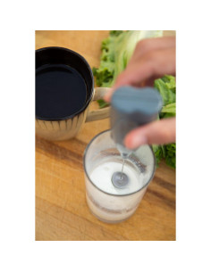 Espumador de Leche Eléctrico Zyliss - Mezclador Rojo para Café 2