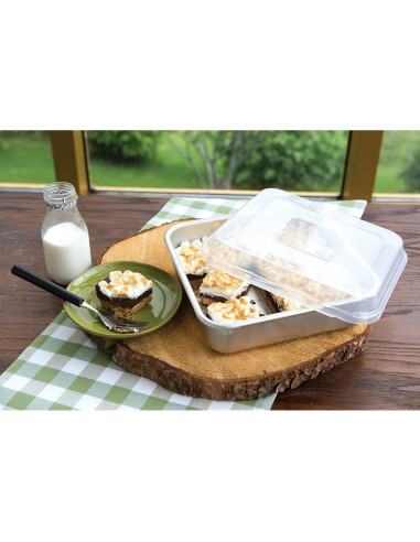 Bandeja Cuadrada para Pastel Nordic Ware con Tapa 25.1 cm