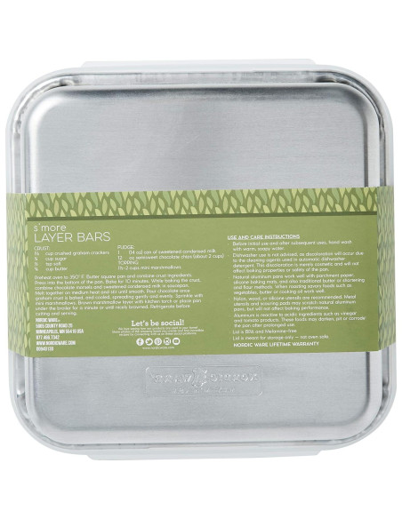 Bandeja Cuadrada para Pastel Nordic Ware con Tapa 25.1 cm