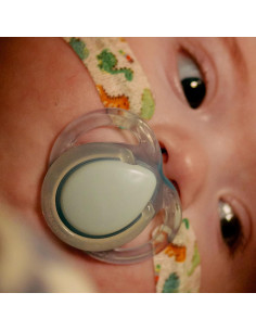 Chupete Tommee Tippee 0-6 Meses Brilla en la Oscuridad - 2 Unidades 2