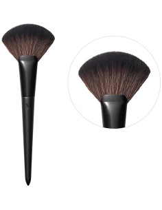 Brocha de Iluminador Fluffy Fan Morphe - Cerdas Sintéticas 22.8cm 2