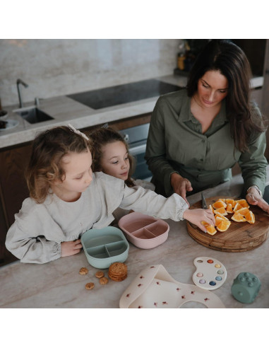 Caja de Almuerzo Mushie Rosa 3 Compartimentos + Utensilios