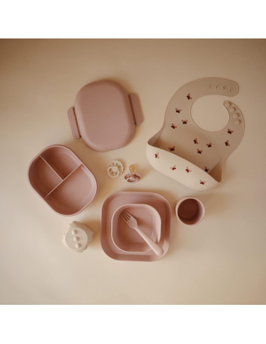 Caja de Almuerzo Mushie Rosa 3 Compartimentos + Utensilios