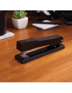 Grapadora metálica Swingline S7040501, 20 hojas, negra 2