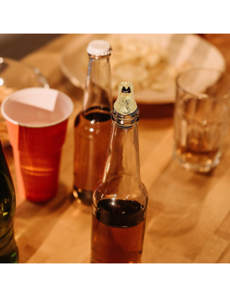 Aerador de Vino Kichvoe con Cabeza de Águila Dorado
