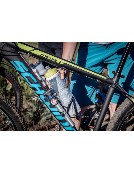 Botella de Agua Aislada Schwinn 750 mL con Soporte Reflectante