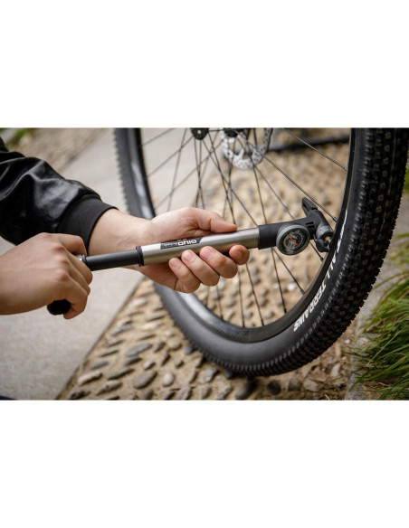 Mini bomba de bicicleta Kadacha con manómetro 120 PSI