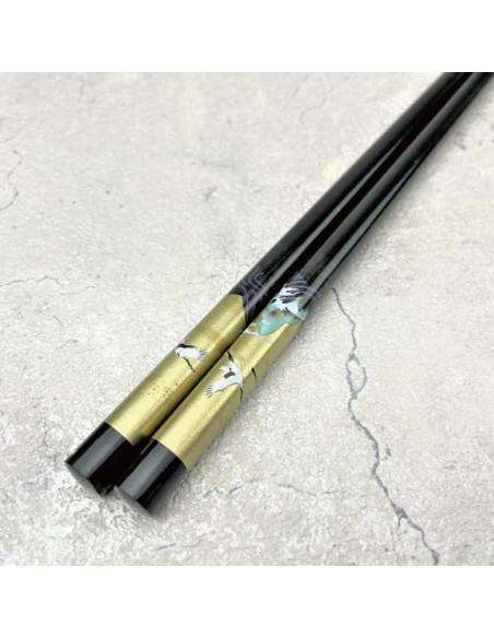Palillos Japoneses Premium de Madera con Arte de Laca - Grulla Dorada Palillos Japoneses Premium de Madera con Arte de Laca - Grulla Dorada