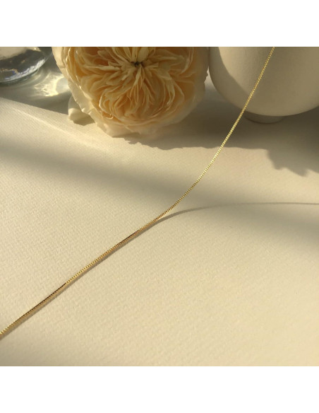 Collar Choker de Oro 18K Minimalista Cadena de Caja 40.64 cm