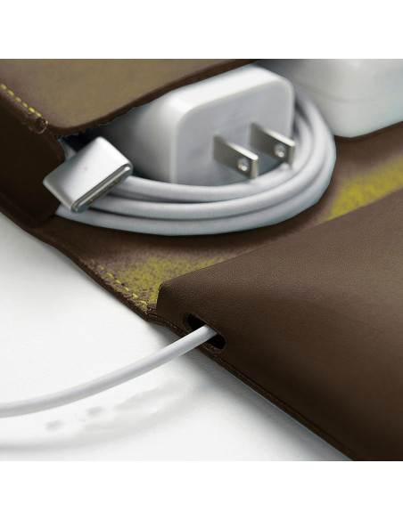 Estuche Organizador Electrónico de Viaje Cuero Café 18x23.5cm