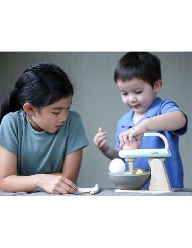 Batidora de Pie de Madera PlanToys para Niños 2+