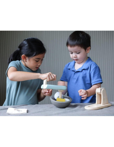Batidora de Pie de Madera PlanToys para Niños 2+