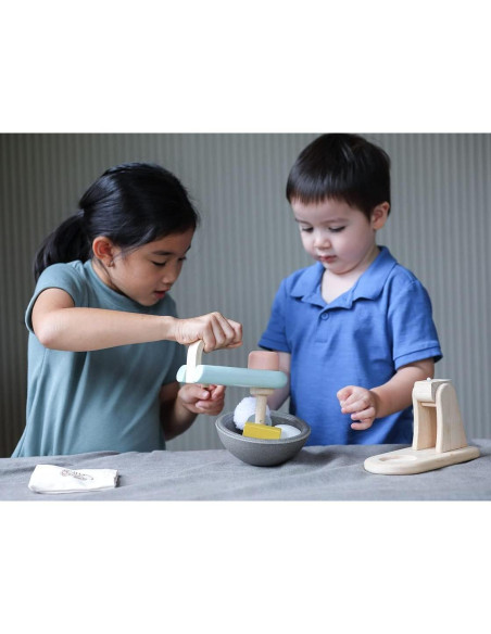 Batidora de Pie de Madera PlanToys para Niños 2+