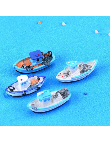 4 Barcos Miniatura Casa de Muñecas Mediterránea 5x3 cm