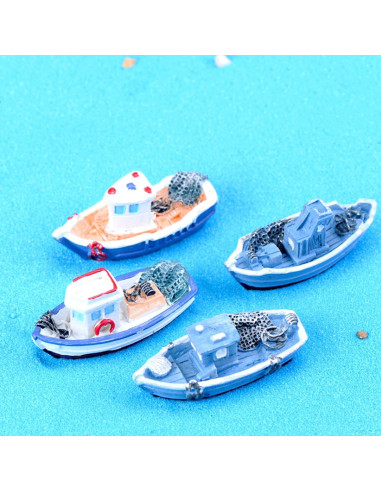 4 Barcos Miniatura Casa de Muñecas Mediterránea 5x3 cm