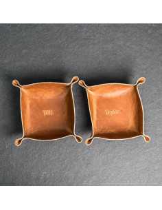 Bandeja de cuero personalizada Ox & Pine 19 cm cuadrada café 2