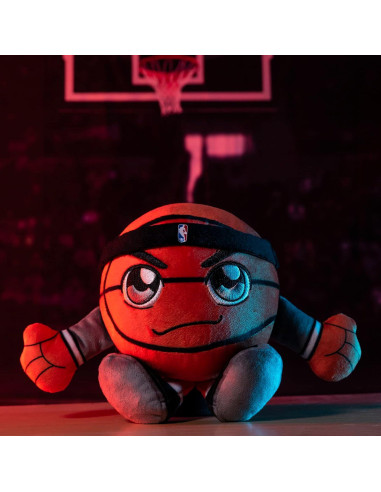 Muñeco Kuricha Brooklyn Nets 20 cm Plush Chibi Oficial