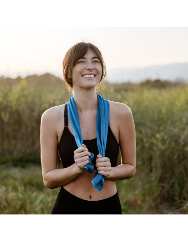 Paquete de 2 Toallas Enfriadoras Hero Microfibra 101.6x30.5cm