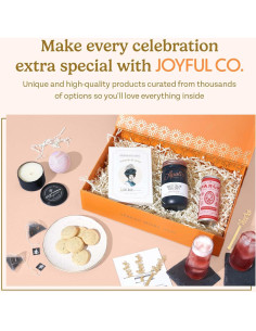 Caja de Regalo Joyful Co. Loved para Novia y Novio - Incluye Copas, Galletas y Vela 2